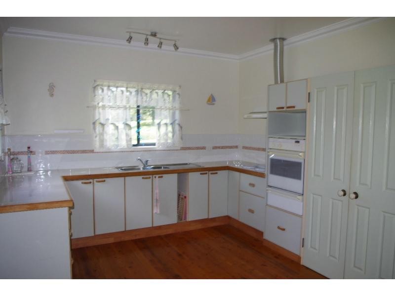 36 Pier Haven, Lamb Island QLD 4184