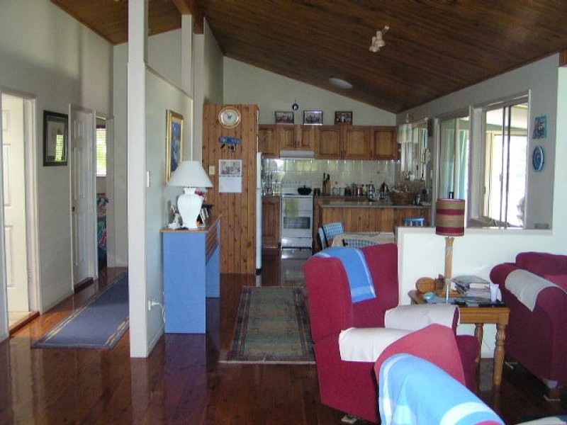 29 Leanne Street, Macleay Island QLD 4184