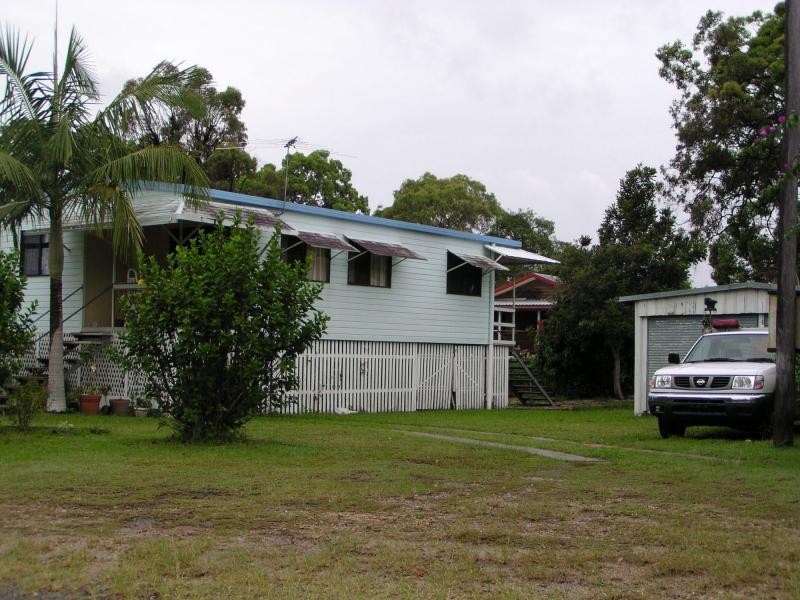 24 Udara Street, Macleay Island QLD 4184