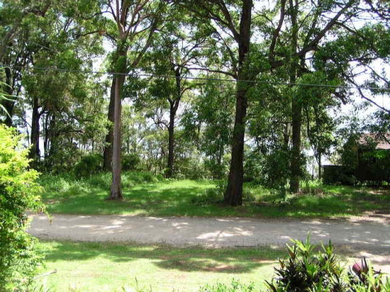 36 Coast Road, Macleay Island QLD 4184