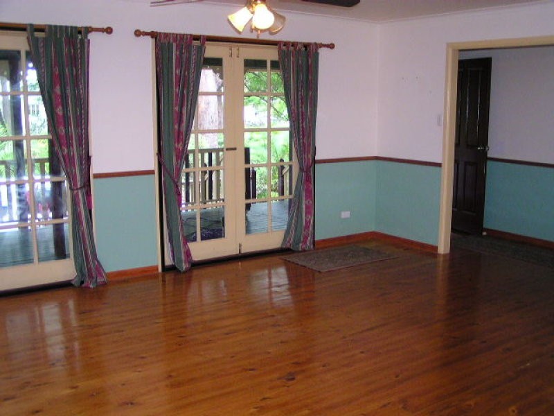 36 Coast Road, Macleay Island QLD 4184