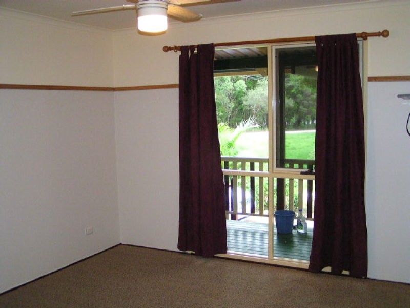 36 Coast Road, Macleay Island QLD 4184