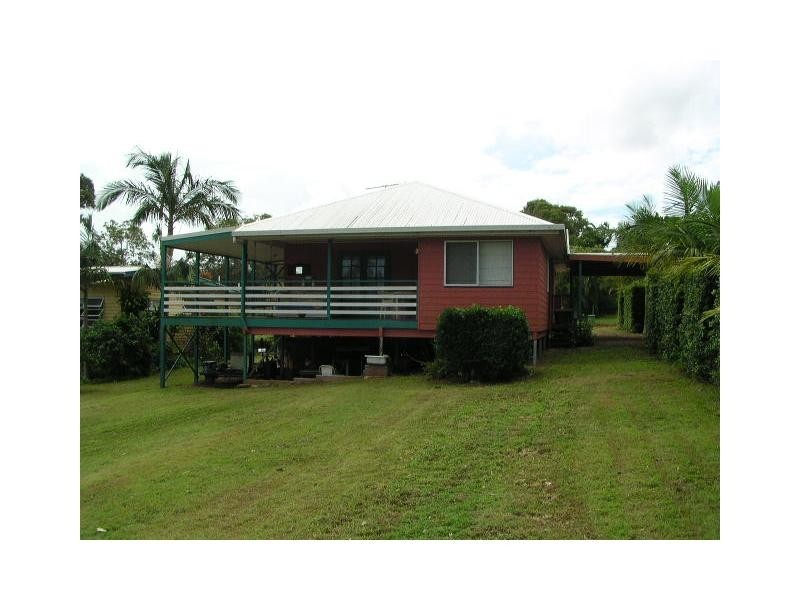 6 Eastbourne Terrace, Macleay Island QLD 4184