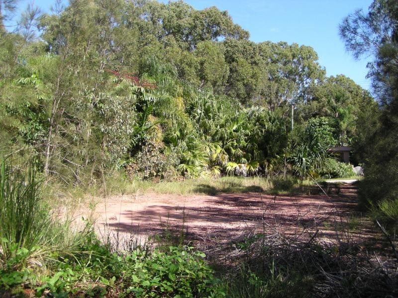 6 Atlantic Street, Lamb Island QLD 4184