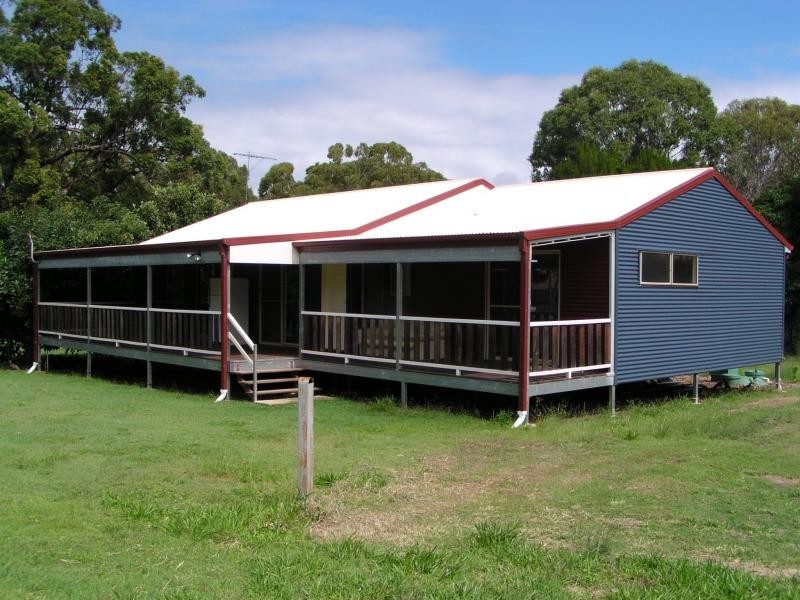 7 Alexander Street, Macleay Island QLD 4184