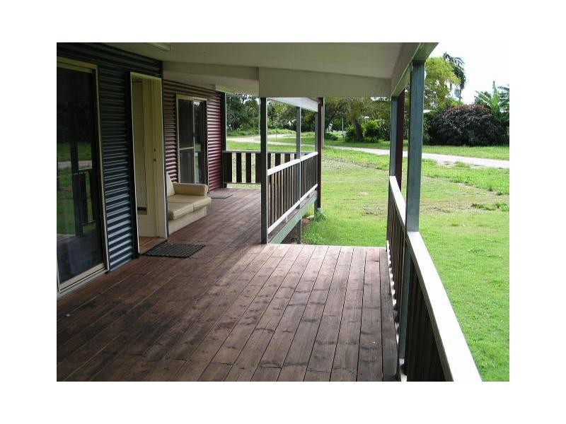 7 Alexander Street, Macleay Island QLD 4184