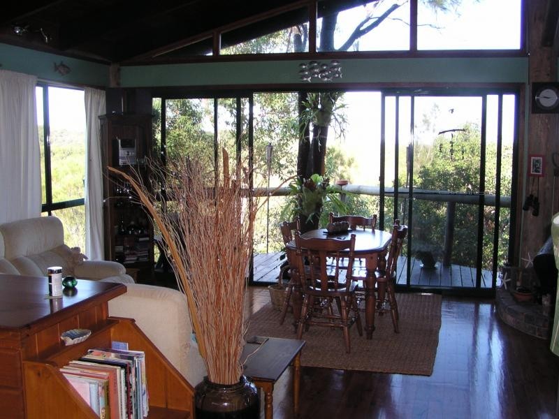 68 Treasure Island Avenue, Karragarra Island QLD 4184