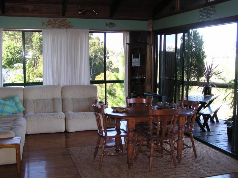 68 Treasure Island Avenue, Karragarra Island QLD 4184