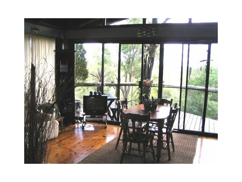 68 Treasure Island Avenue, Karragarra Island QLD 4184