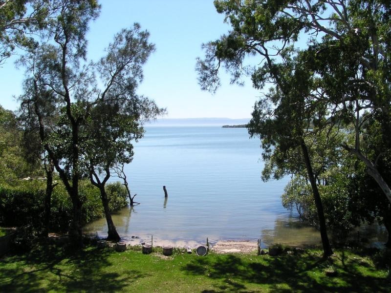 37 Jan Street, Macleay Island QLD 4184