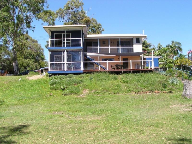 37 Jan Street, Macleay Island QLD 4184