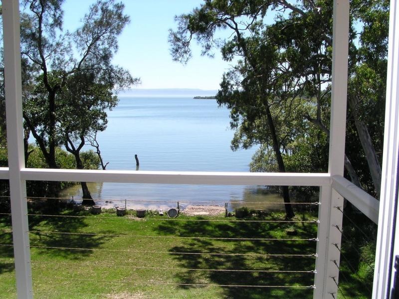 37 Jan Street, Macleay Island QLD 4184