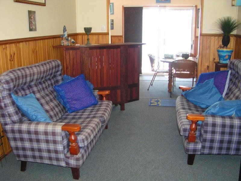 37 Jan Street, Macleay Island QLD 4184