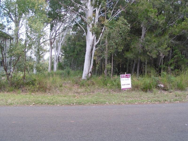 28 Treasure Island Avenue, Karragarra Island QLD 4184