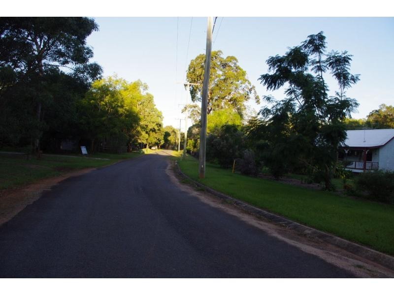 20 Treasure Island Avenue, Karragarra Island QLD 4184