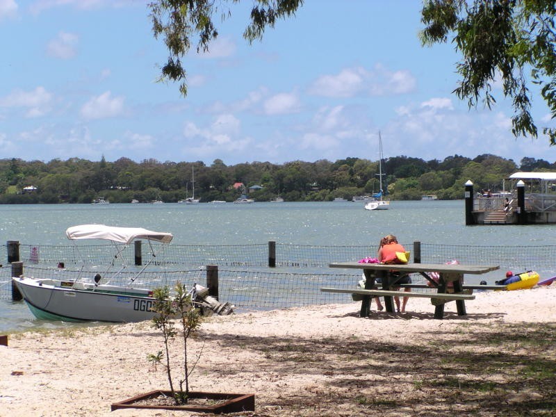 49 Treasure Island Avenue, Karragarra Island QLD 4184