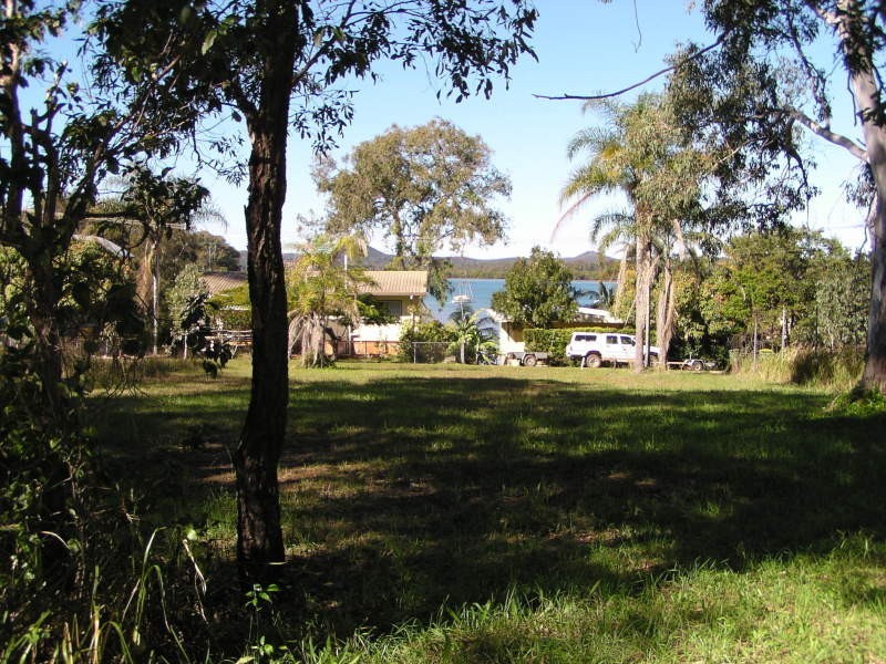 21 Lucas Drive, Lamb Island QLD 4184