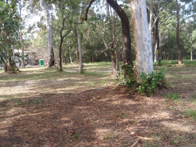 16 President Terrace, Macleay Island QLD 4184