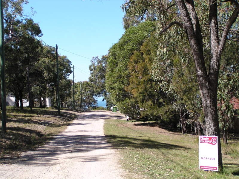 26 Warama Street, Macleay Island QLD 4184