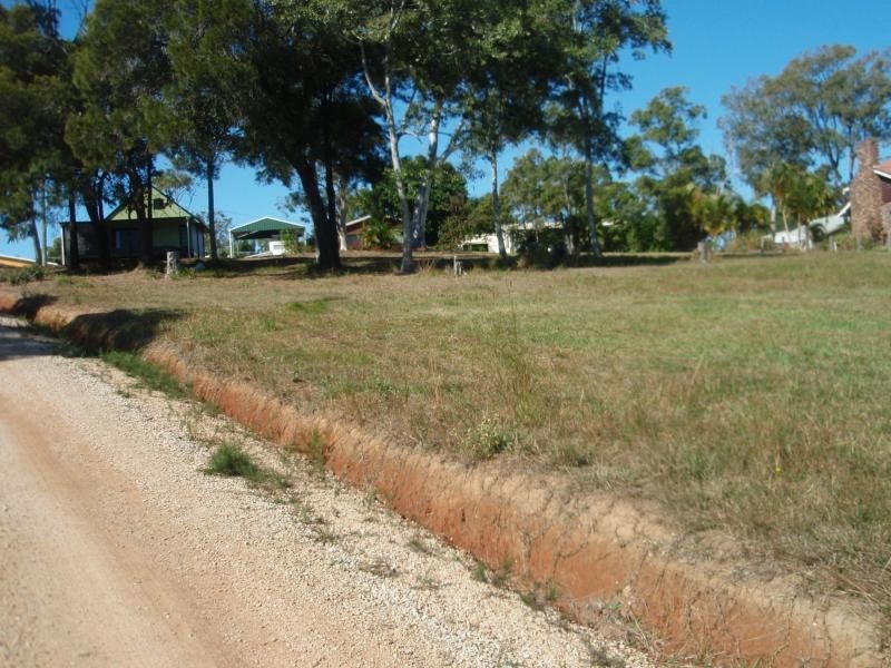 35 Timothy Street, Macleay Island QLD 4184