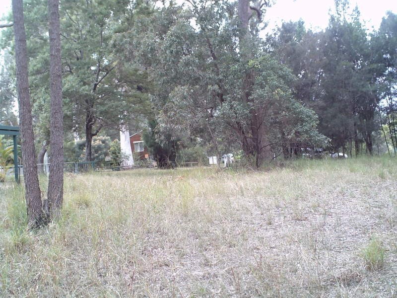 13 Coast Road, Macleay Island QLD 4184