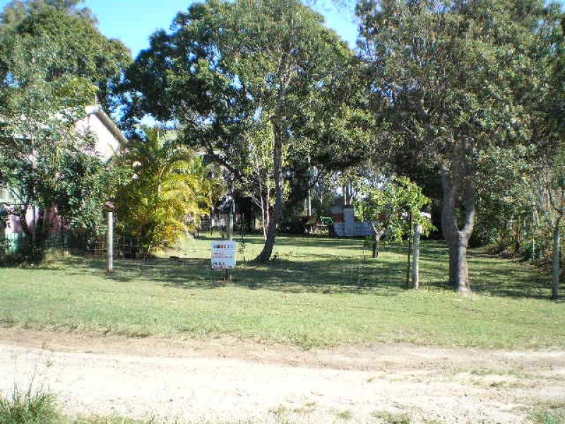 5 Heath Street, Macleay Island QLD 4184