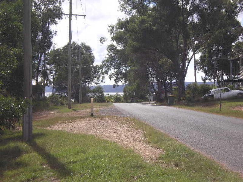 79 Lucas Drive, Lamb Island QLD 4184