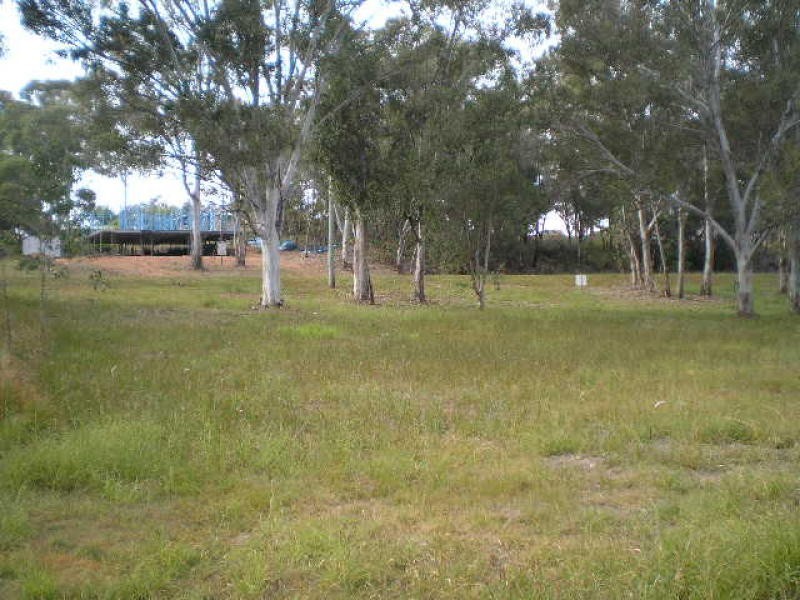 79 Lucas Drive, Lamb Island QLD 4184