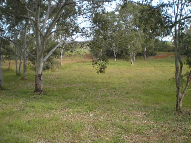 79 Lucas Drive, Lamb Island QLD 4184