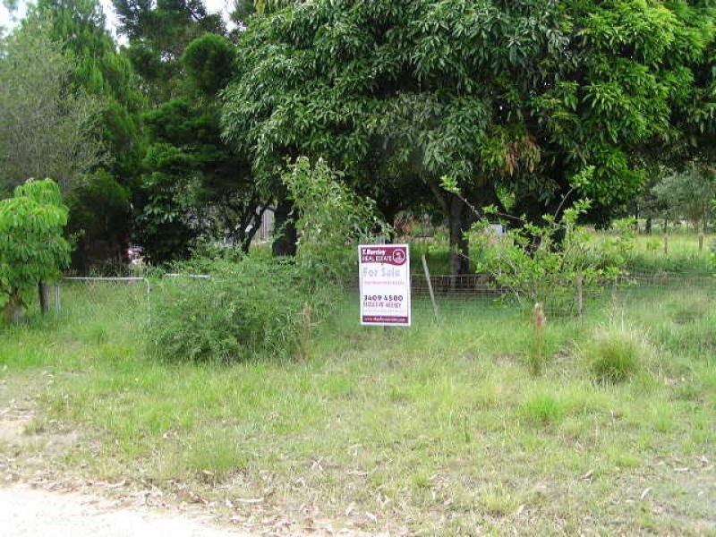 7 Hilda Street, Macleay Island QLD 4184