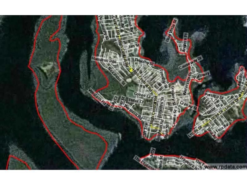 165 High Central Road, Macleay Island QLD 4184