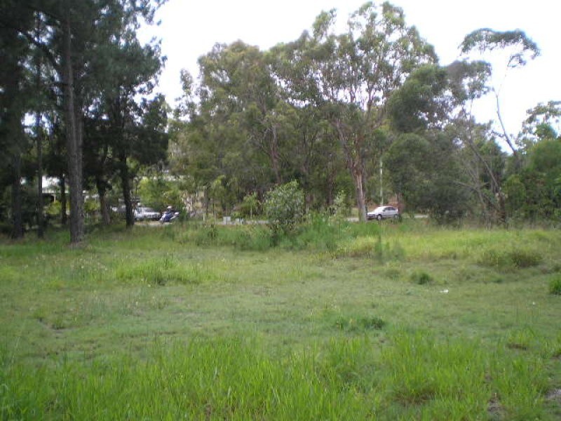 165 High Central Road, Macleay Island QLD 4184