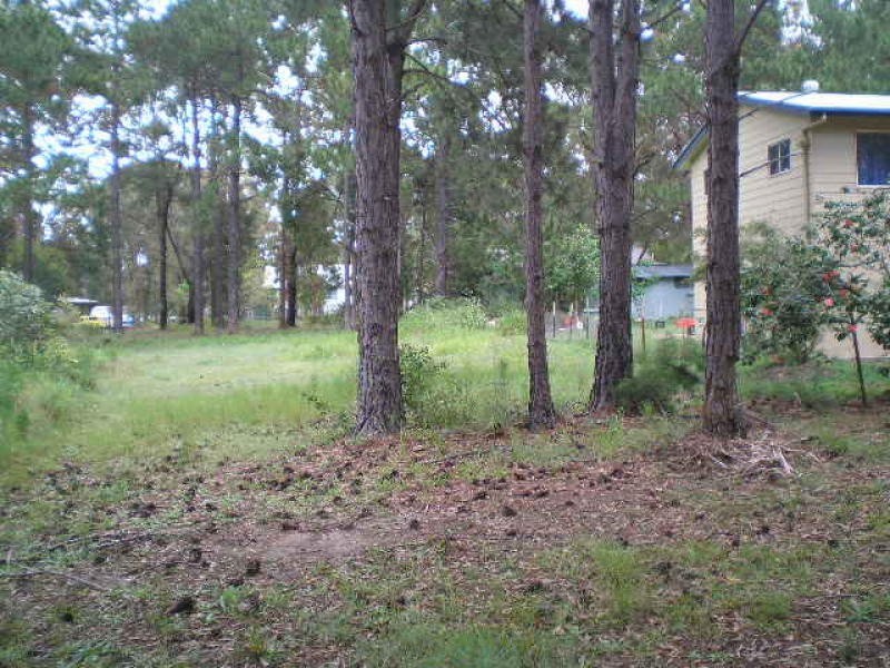 165 High Central Road, Macleay Island QLD 4184