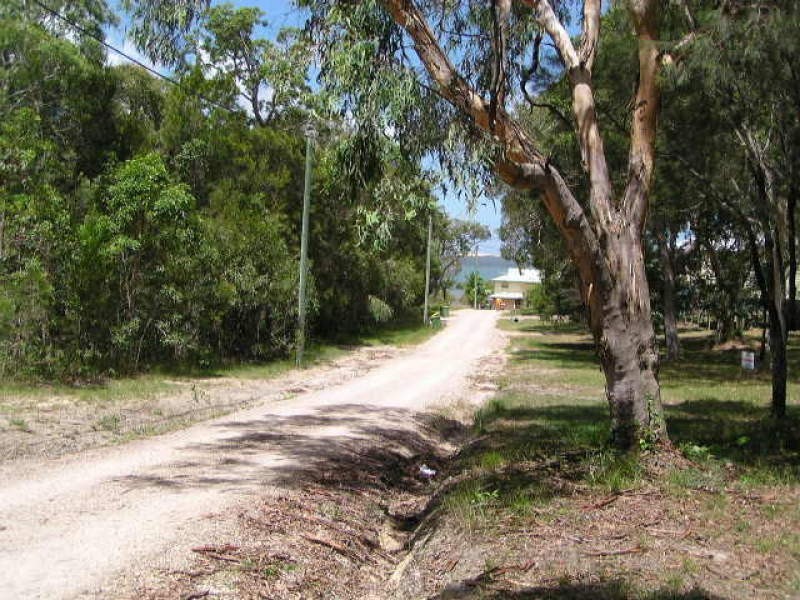 32 Morwong Street, Macleay Island QLD 4184