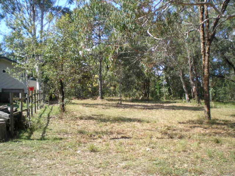 28 Alexander Street, Macleay Island QLD 4184