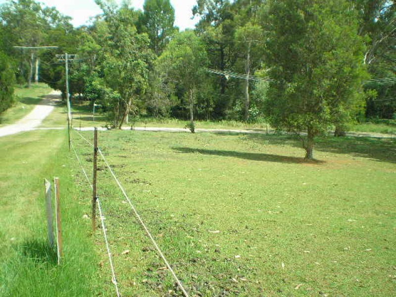 1 Bloodwood Avenue, Lamb Island QLD 4184