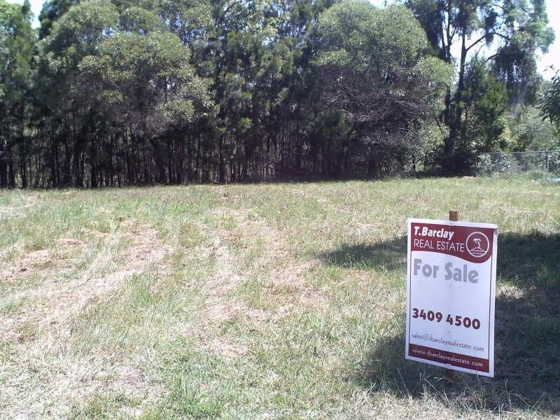 14 Calm Waters, Macleay Island QLD 4184