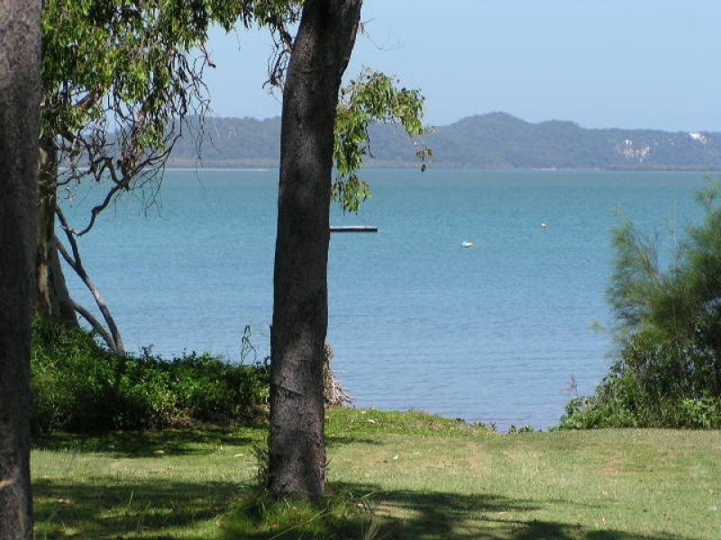 10 Coorong Street, Macleay Island QLD 4184
