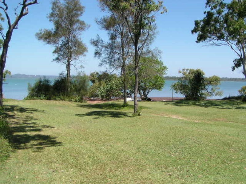 10 Coorong Street, Macleay Island QLD 4184
