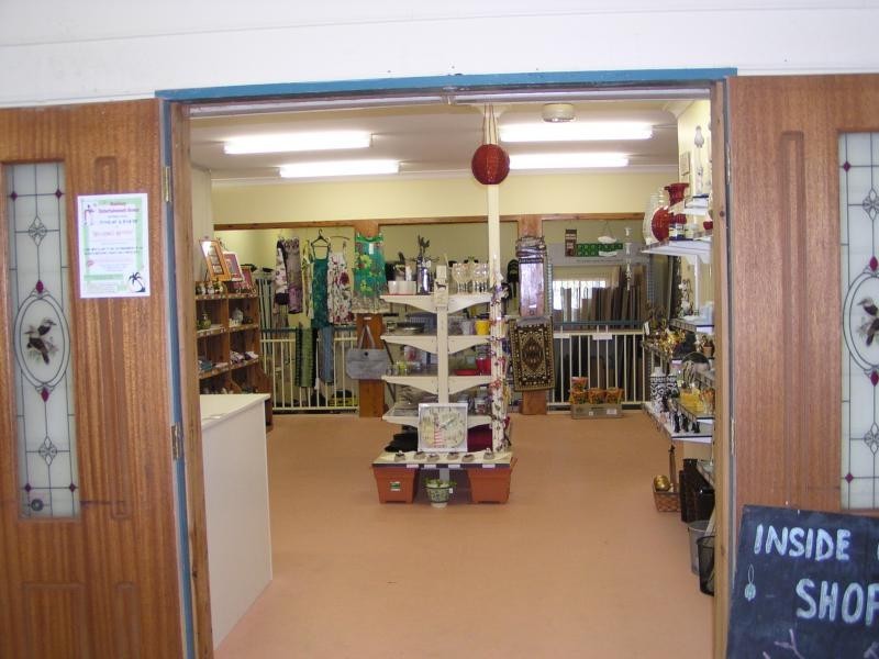 25 High Central Road, Macleay Island QLD 4184