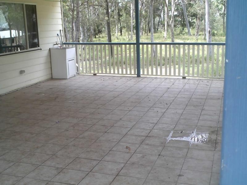 25 High Central Road, Macleay Island QLD 4184