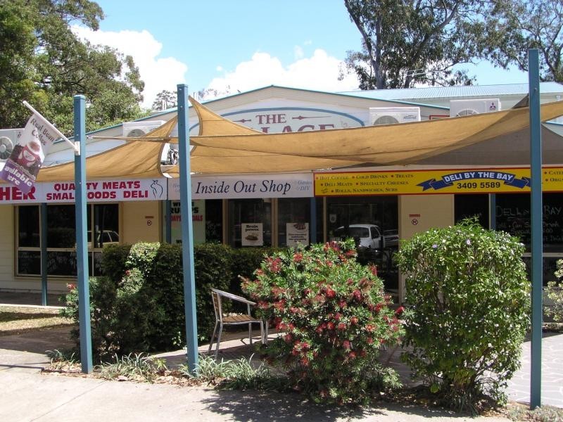 25 High Central Road, Macleay Island QLD 4184