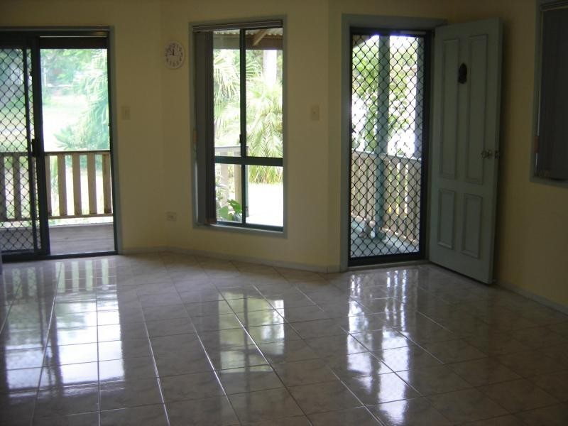 31 Scotts Road, Macleay Island QLD 4184