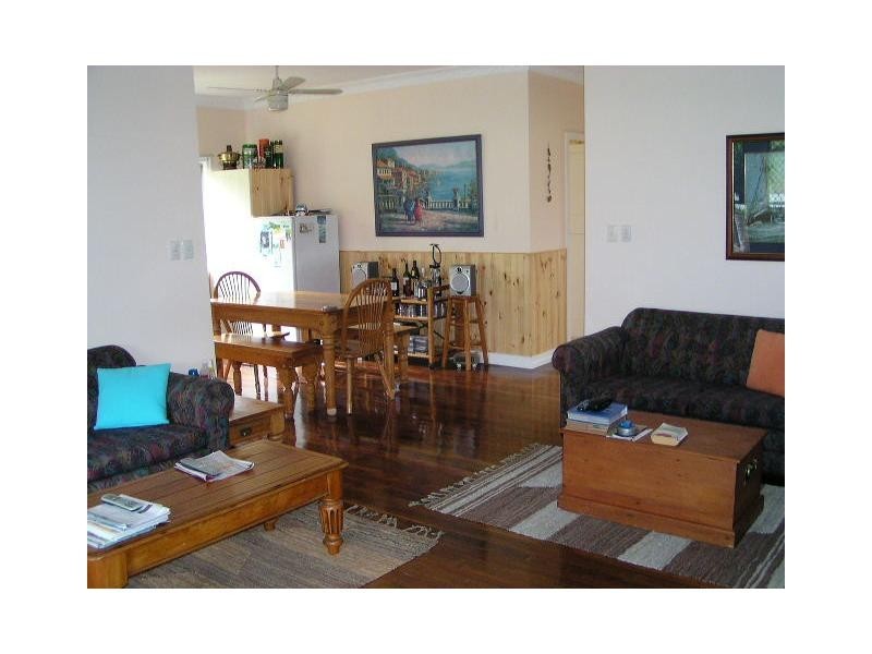 36 Francis Road, Macleay Island QLD 4184