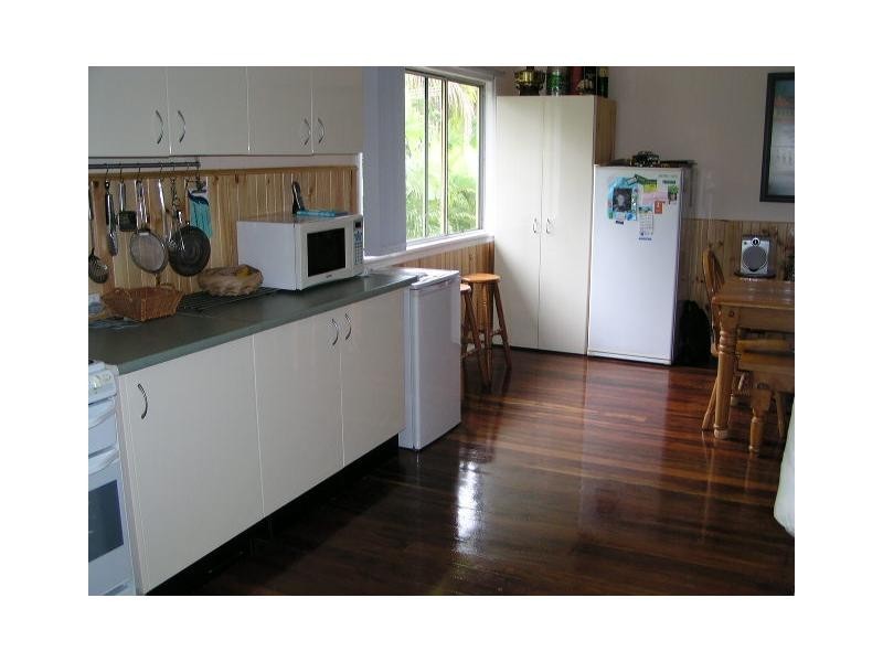 36 Francis Road, Macleay Island QLD 4184