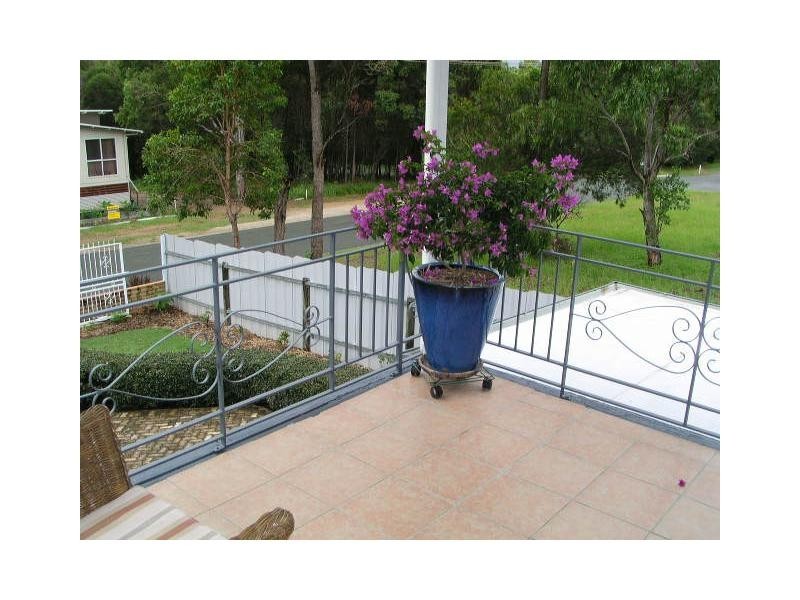 36 Francis Road, Macleay Island QLD 4184