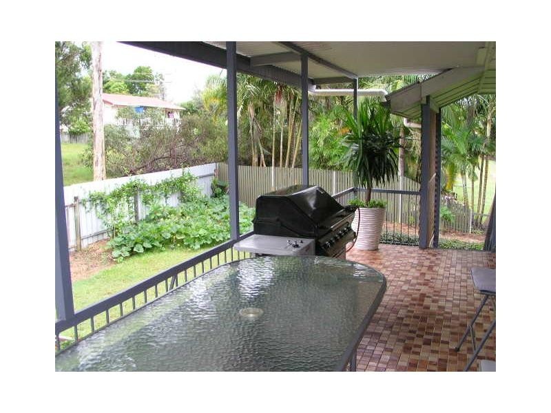 36 Francis Road, Macleay Island QLD 4184