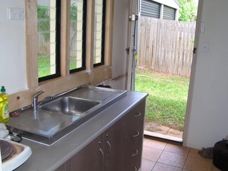 16 Francis Street, Macleay Island QLD 4184