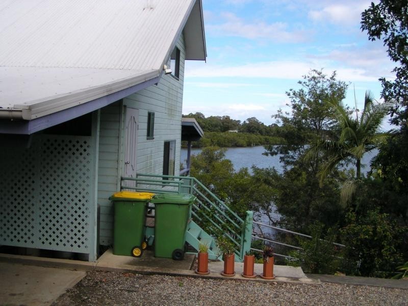 30 Deviot street, Macleay Island QLD 4184
