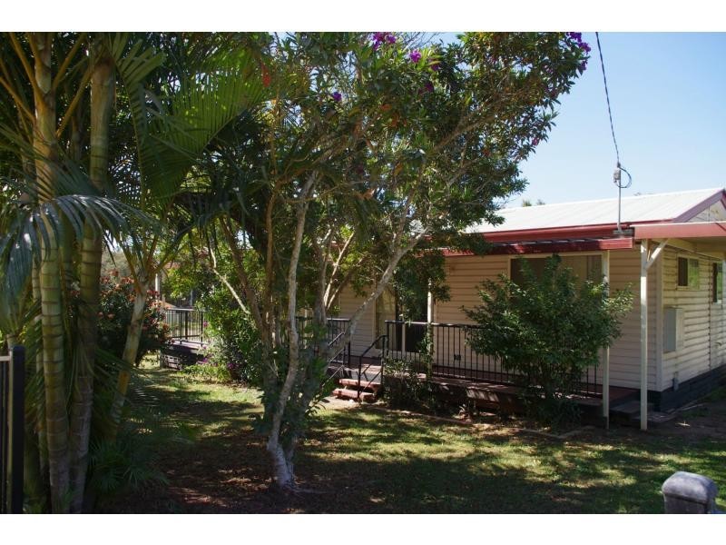 6 Lemontree Drive, Macleay Island QLD 4184